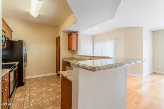 Photo #4: 6223560 Listing