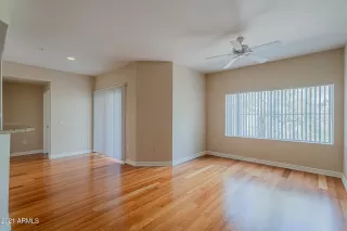 Photo #6: 6223560 Listing