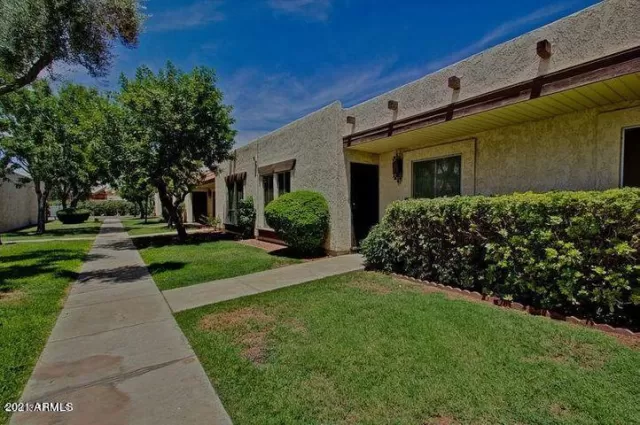 MLS: 6223633 Condo For Sale