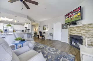 Photo #6: 6223680 Listing