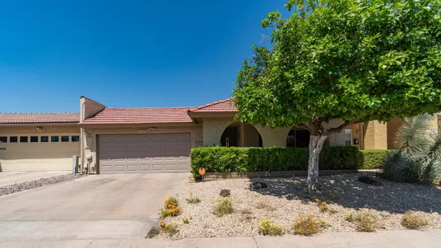 MLS: 6223794 Condo For Sale