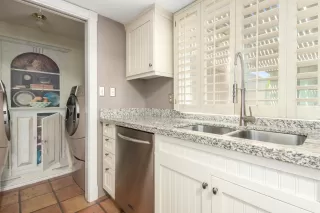 Photo #3: 6224054 Listing