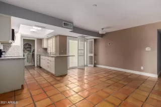Photo #4: 6224054 Listing