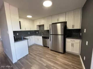 Photo #5: 6224059 Listing 