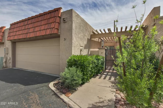 MLS: 6224195 Condo For Sale