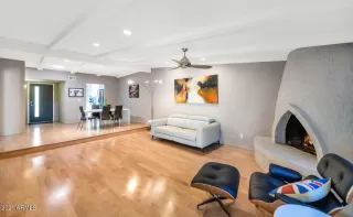 Photo #2: 6224317 Listing 