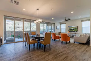 Photo #4: 6224374 Listing