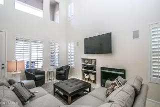 Photo #2: 6224383 Listing