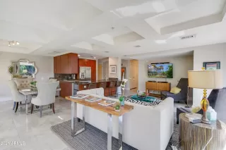 Photo #2: 6224643 Listing