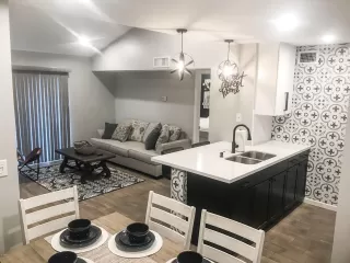 Photo #2: 6224711 Listing