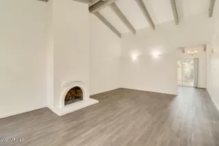 Photo #6: 6225153 Listing