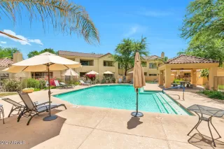 Photo #2: 6225186 Listing 