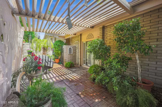 MLS: 6225285 Condo For Sale