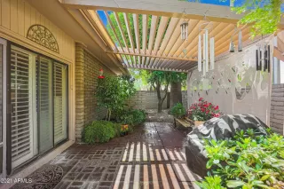 Photo #2: 6225285 Listing 