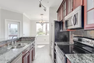 Photo #6: 6225303 Listing