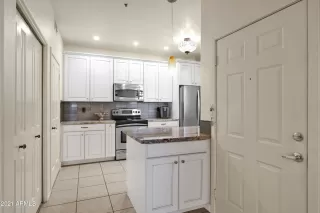 Photo #5: 6225316 Listing 