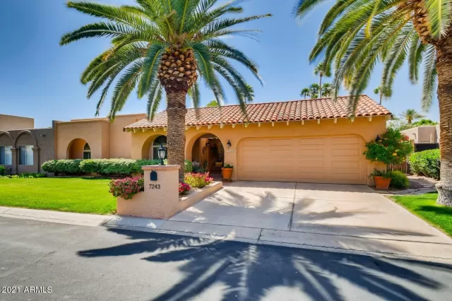 MLS: 6225543 Condo For Sale