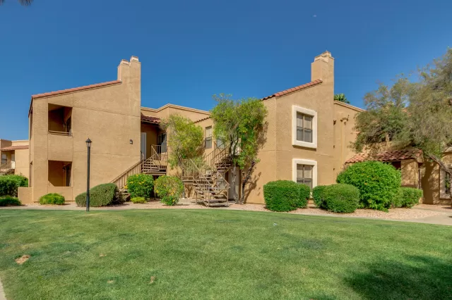 MLS: 6225565 Condo For Sale