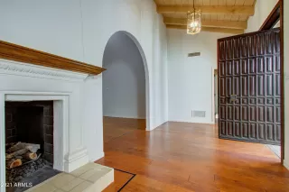 Photo #2: 6225813 Listing 