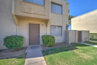 Photo #2: 6226000 Listing 