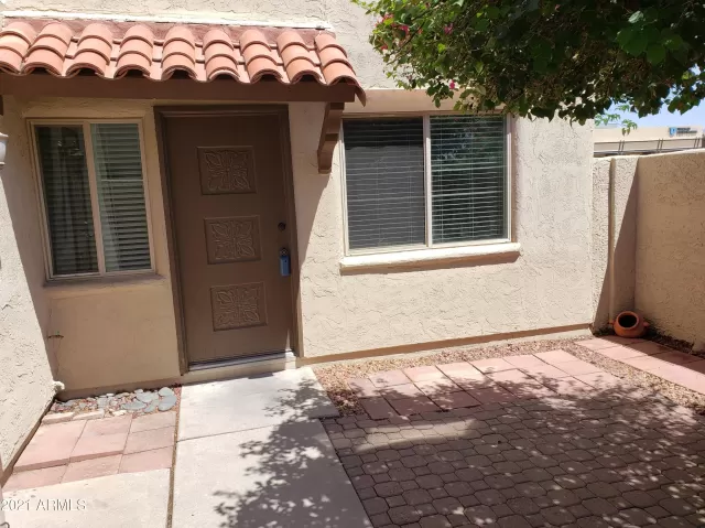 MLS: 6226080 Condo For Sale