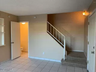 Photo #4: 6226149 Listing