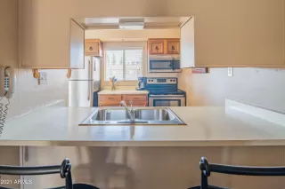 Photo #5: 6226407 Listing