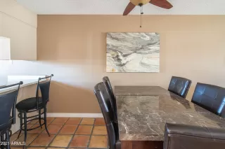 Photo #6: 6226407 Listing