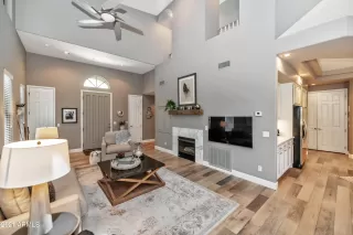 Photo #3: 6226611 Listing