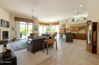 Photo #2: 6226835 Listing