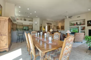 Photo #6: 6226835 Listing