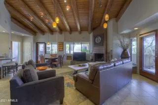 Photo #5: 6226965 Listing