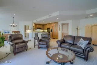 Photo #1: 6227141 Listing