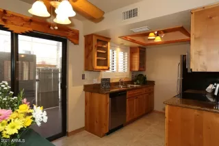 Photo #5: 6227457 Listing