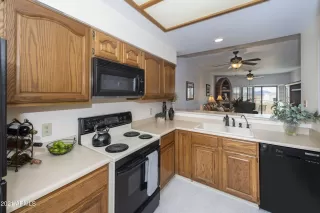 Photo #3: 6227715 Listing