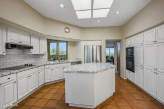 Photo #4: 6227948 Listing