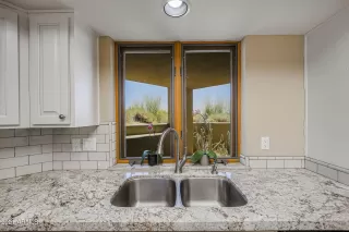 Photo #5: 6227948 Listing