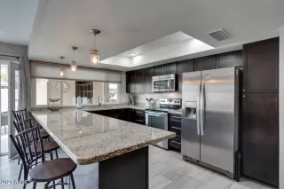 Photo #2: 6228293 Listing