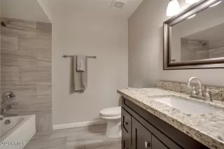 Photo #4: 6228293 Listing