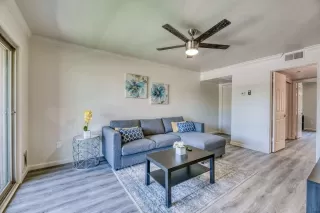 Photo #2: 6228305 Listing 