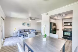 Photo #5: 6228305 Listing 