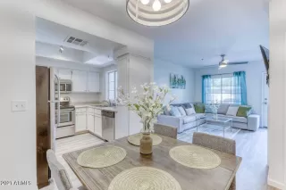 Photo #5: 6228363 Listing