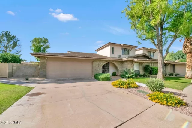 MLS: 6228504 Condo For Sale