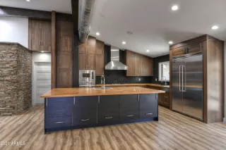 Photo #5: 6228504 Listing