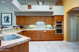 Photo #6: 6228528 Listing