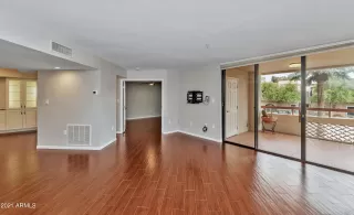 Photo #6: 6228539 Listing 