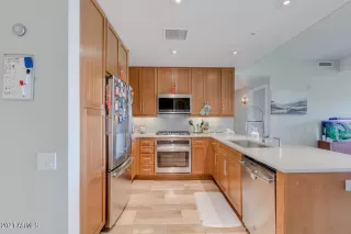 Photo #5: 6228920 Listing