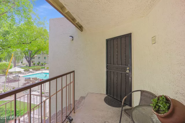 MLS: 6229048 Condo For Sale