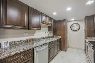 Photo #3: 6229048 Listing