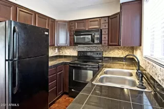 Photo #3: 6229059 Listing